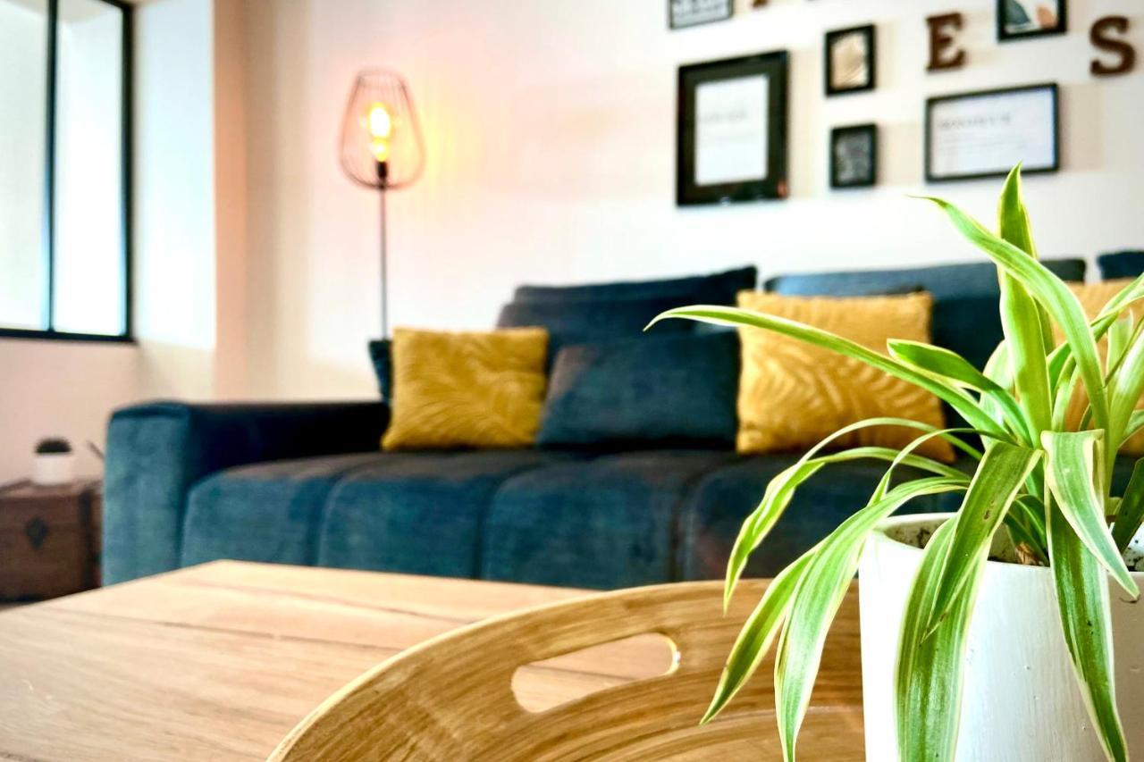 Le Loft - Bain Jacuzzi Et Sauna Nîmes Exterior photo