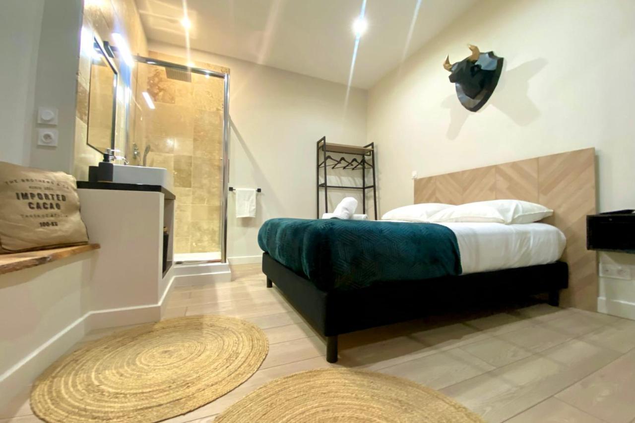 Le Loft - Bain Jacuzzi Et Sauna Nîmes Exterior photo
